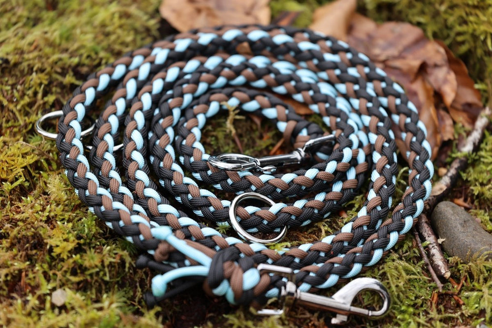 Knüpfgold Hundeleine "Blue Whisper" aus Paracord