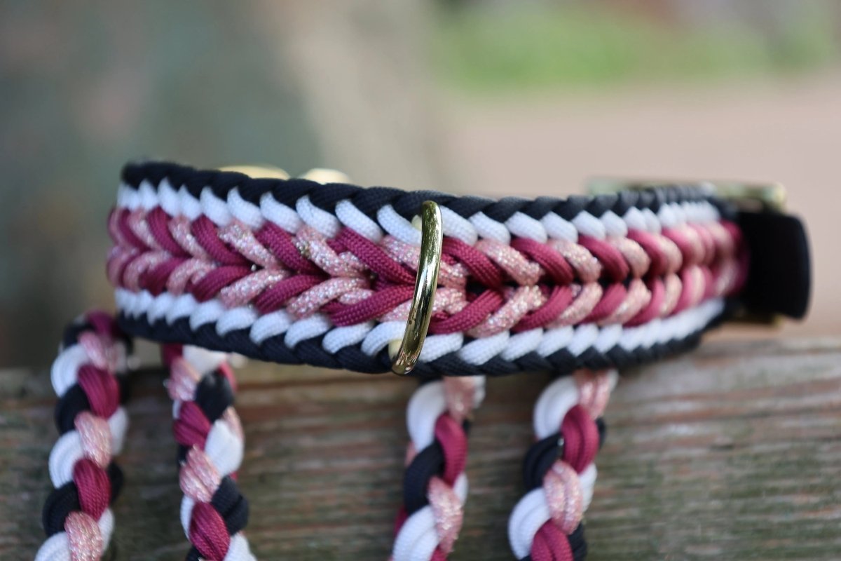 individualisiertes Halsband - Muster "Fischgrät" Knüpfgold